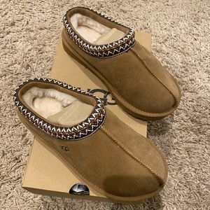 Ugg Tasman slippers
